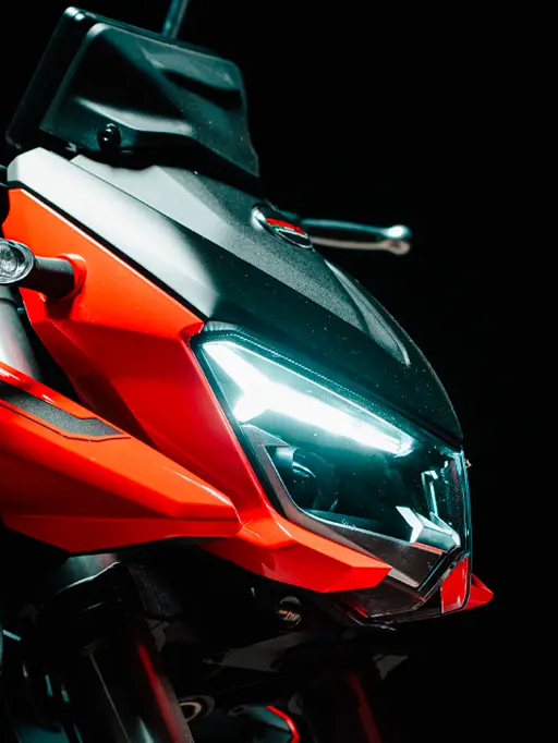 Detalhe de motocicleta Shineray na Cajuina Motos